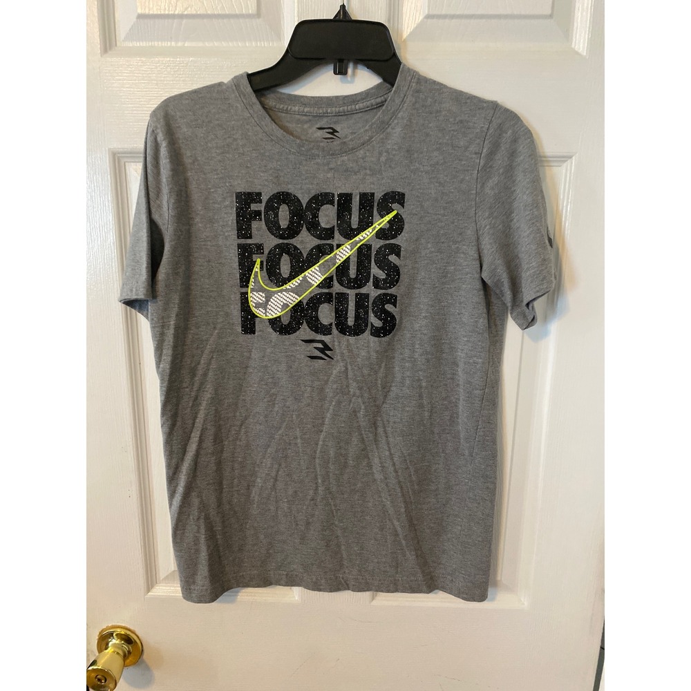 Nike 3 Brand Russell Wilson Focus Graphic T-Shirt Gray Boys XL 13-15 Years